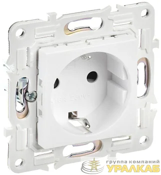 Розетка SKANDY 16А с заземл. защ. шторки SK-R04W арктич. бел. IEK 