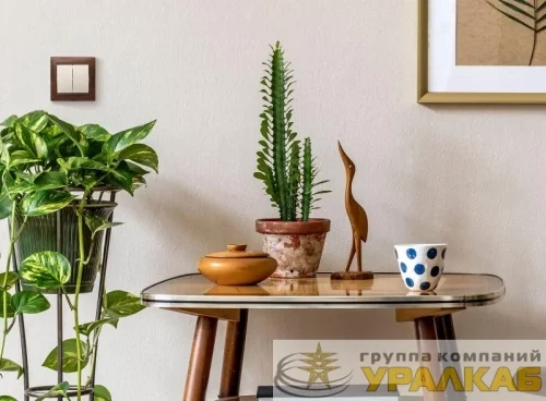 Выключатель 2-кл. СП Valena 10А IP31 250В механизм сл. кость IEK 