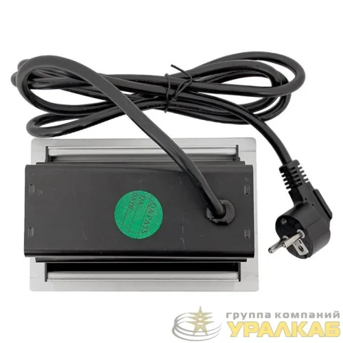 Лючок встраиваемый настольный 4 модуля C-Line EKF 