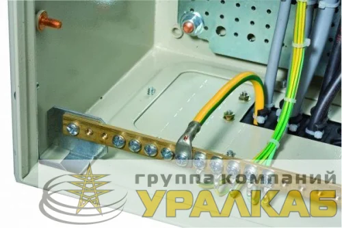 Кронштейн для коллект. заземления SchE NSYEDCOS детальная картинка