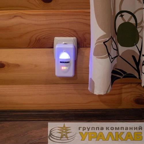 Отпугиватель вредителей ультразвуковой с индикатором Rexant 71-0018 детальная картинка