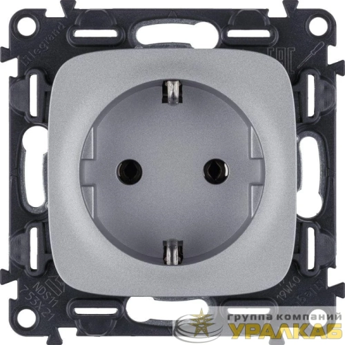 Розетка 1-м СП Valena Allure 16А IP2X 250В 2P+E безвинтов. клеммы с лицев. панелью механизм алюм. Leg 