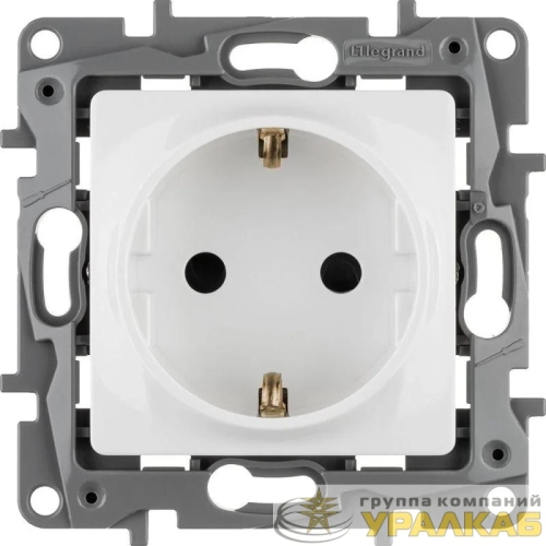 Розетка 1-м СП Etika 16А IP31 250В 2P+E с заземл. защ. шторки немецк. стандарт винтов. клеммы механизм бел. Leg 672222 детальная картинка