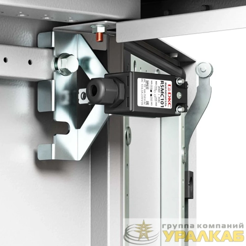 Держатель концевого выключателя R5MC для шкафов CE DKC 