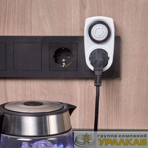 Розетка с механическим таймером RX-21 Rexant 