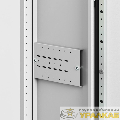 Корпус напольный RAM fit 1800х600х400мм с боков. вырезами DKC 
