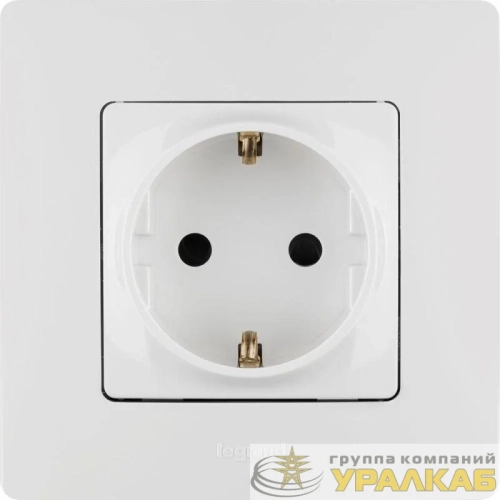 Розетка 1-м СП Etika 16А IP31 250В 2P+E с заземл. защ. шторки немецк. стандарт винтов. клеммы механизм бел. Leg 672222 детальная картинка