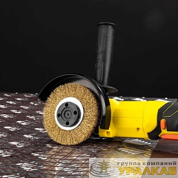 Щетка дисковая для УШМ витая латунированная проволока 100мм отв. 22.23мм Kranz 