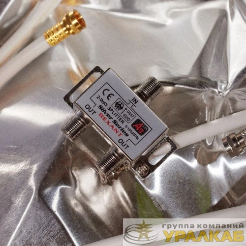 Делитель ТВ "краб" х2+3шт.F "BOX" 5-1000 МГц "Silver" Rexant 05-6101 детальная картинка
